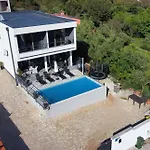 Villa Pura Vida With Sea View